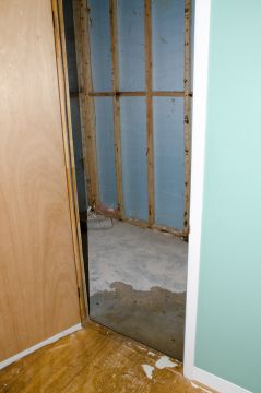 Sewage Cleanup by 90 Degrees Restoration